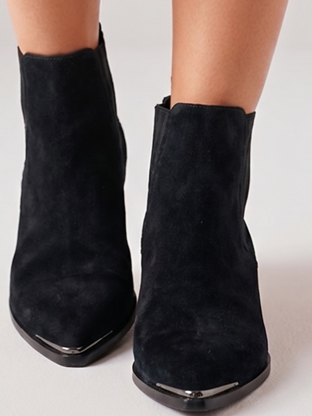 Marc Fisher MLYommi black suede leather booties  pull on‎ size 7